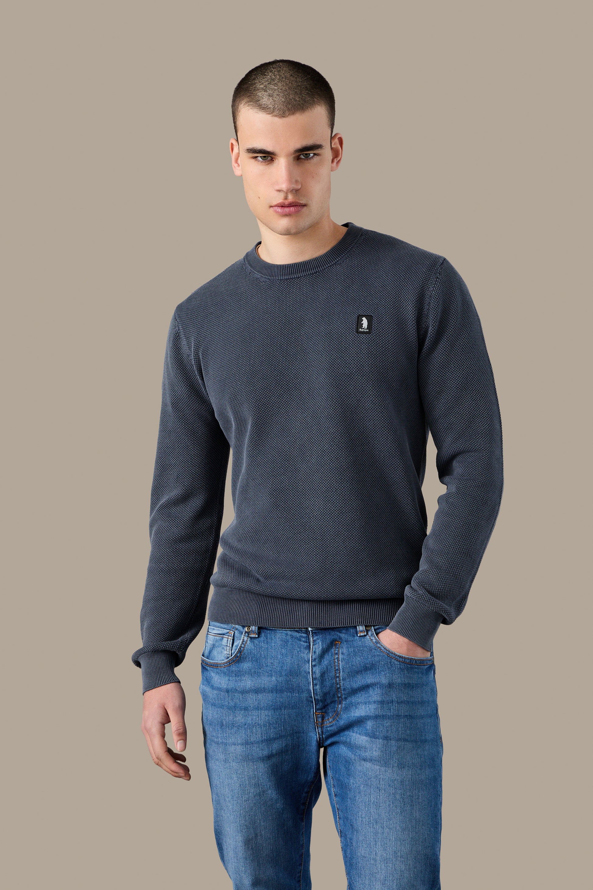 MAGLIA UOMO CREWNECK GRAIN OF RICE FOG | REFRIGUE
