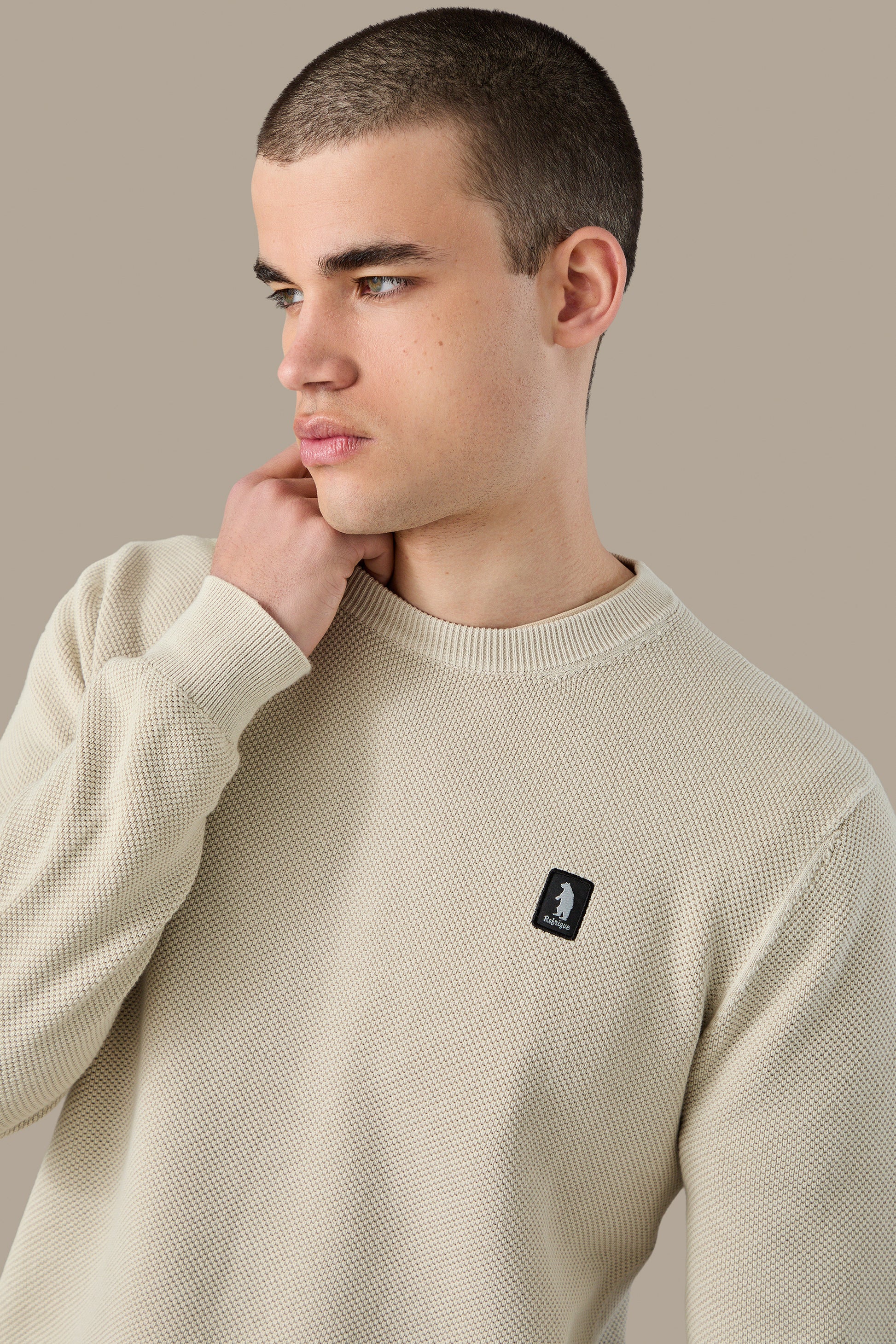 MAGLIA UOMO CREWNECK GRAIN OF RICE FOG | REFRIGUE
