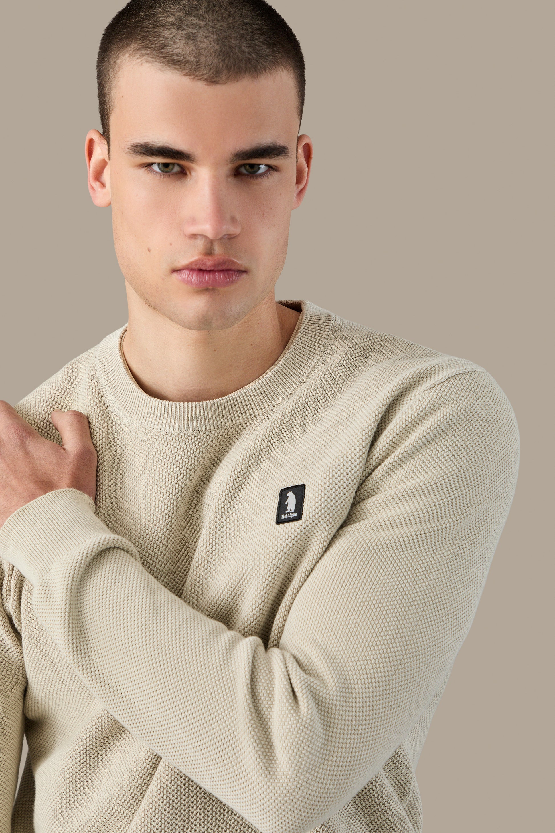 MAGLIA UOMO CREWNECK GRAIN OF RICE FOG | REFRIGUE
