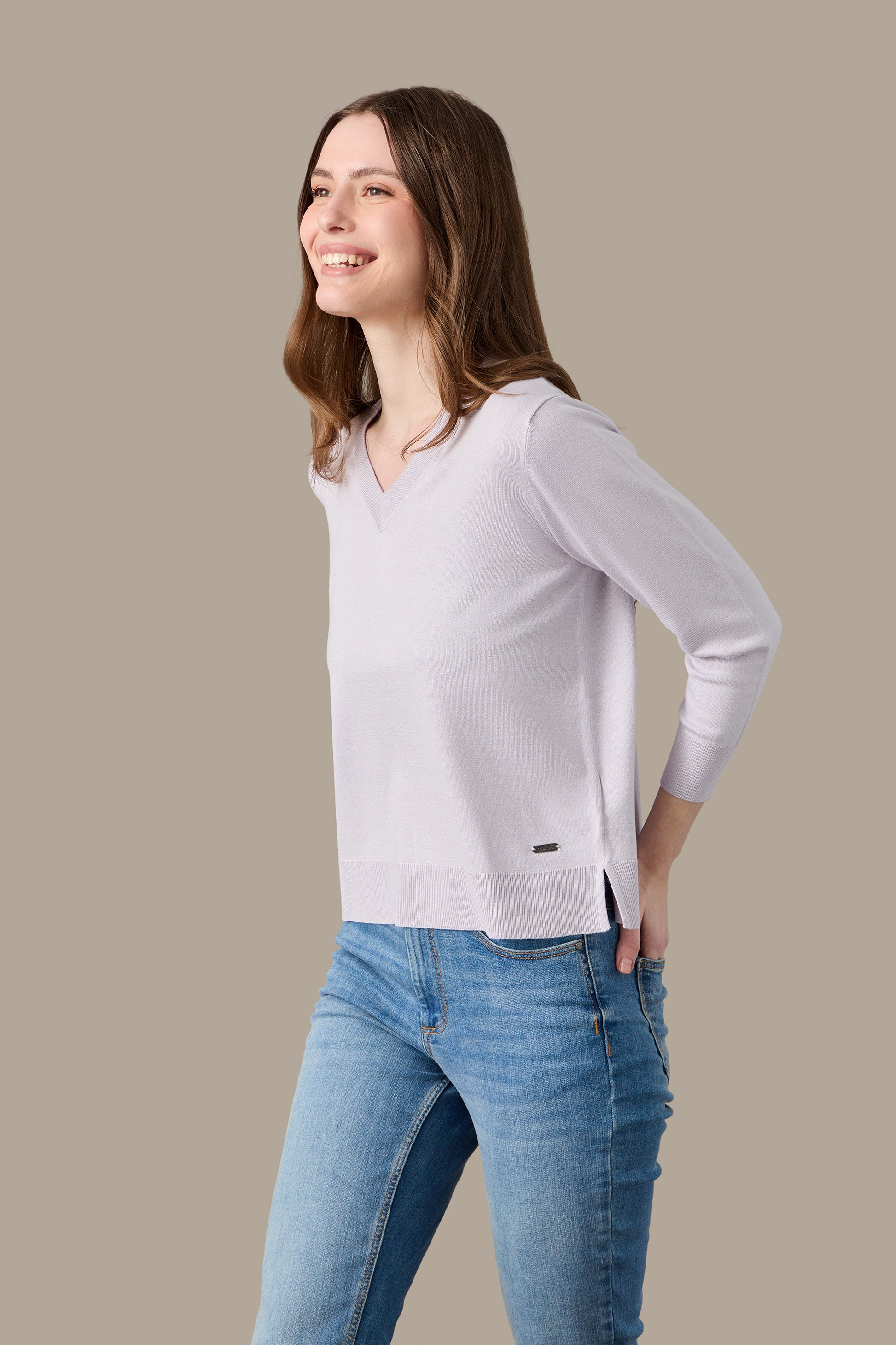 SWEATER V NECK LIGHT BLUE | REFRIGUE
