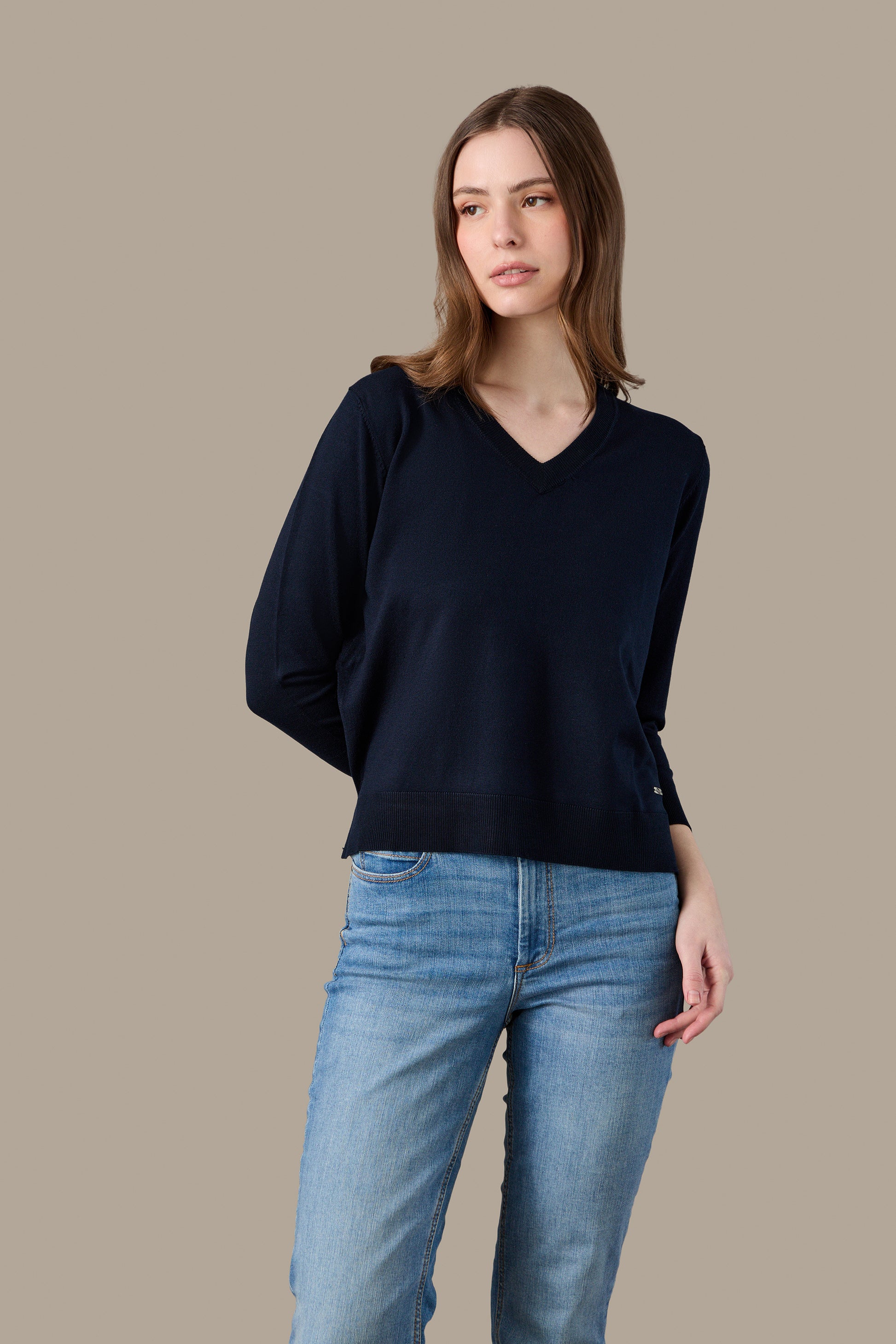 SWEATER V NECK LIGHT BLUE | REFRIGUE
