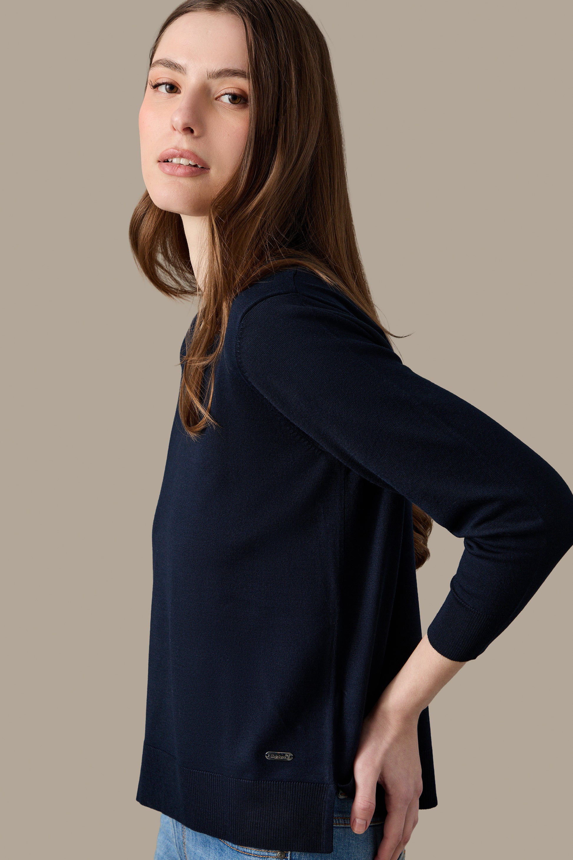 SWEATER V NECK LIGHT BLUE | REFRIGUE
