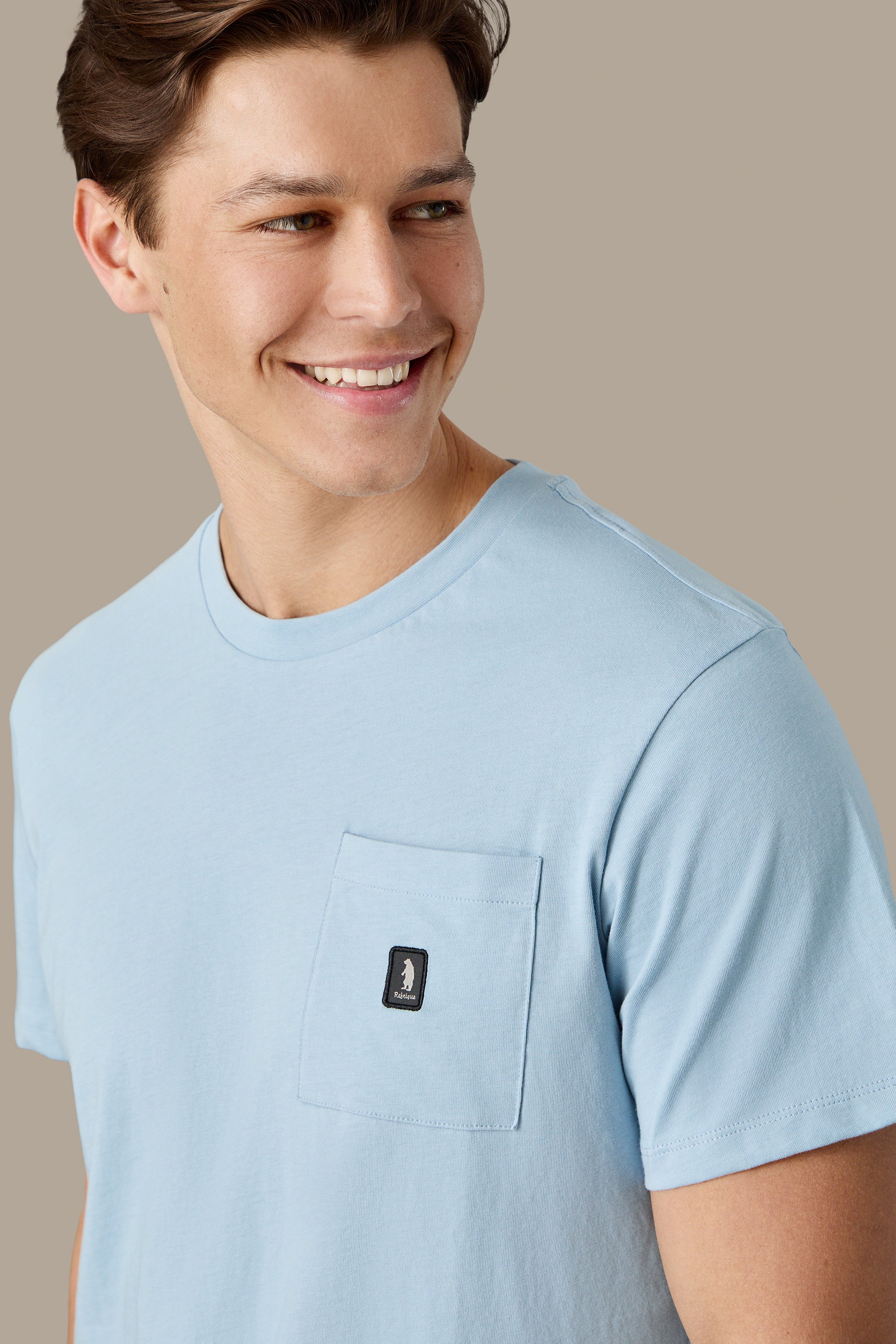 T-SHIRT UOMO T-SHIRT ICON POCKET BLACK | REFRIGUE
