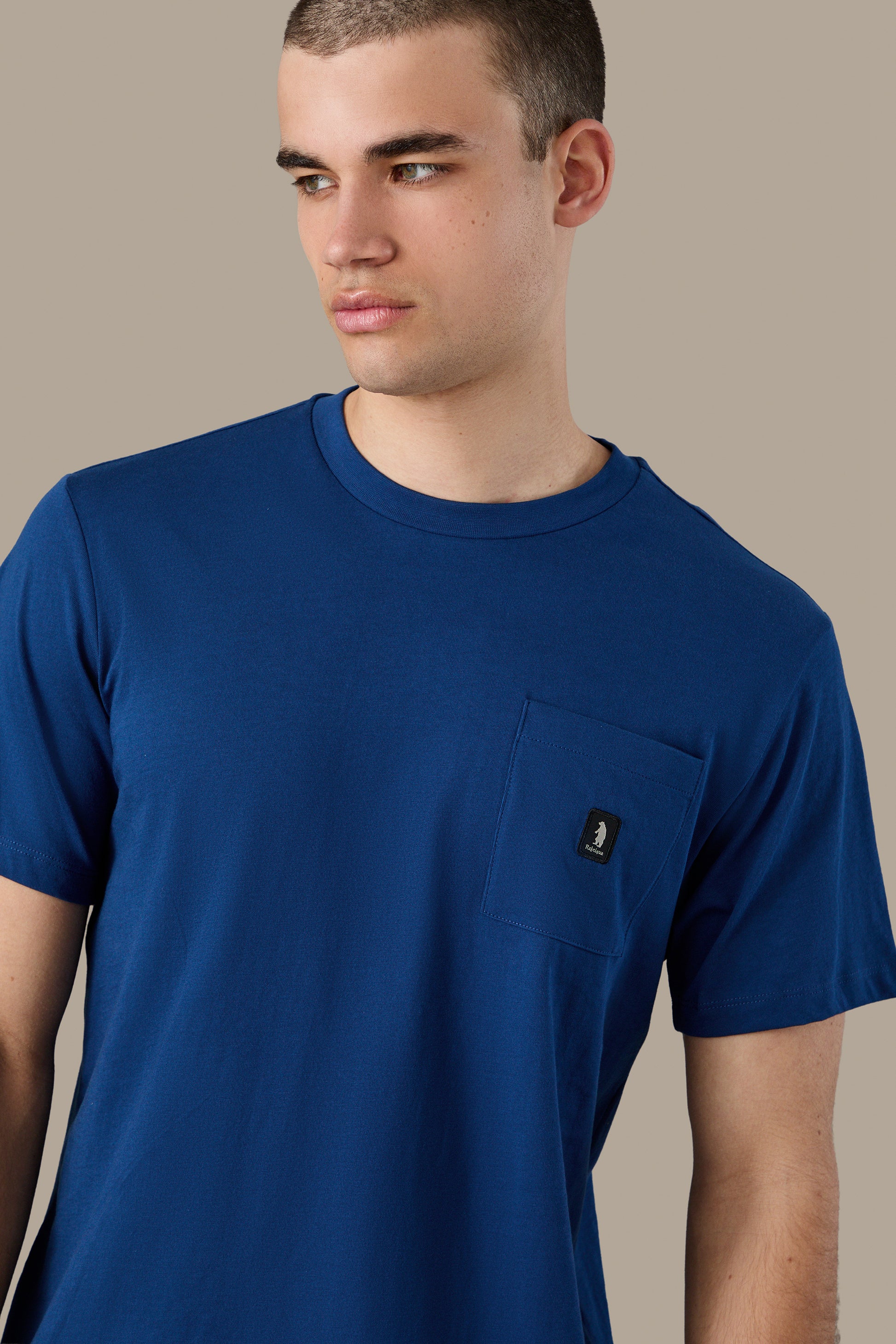 T-SHIRT UOMO T-SHIRT ICON POCKET BLACK | REFRIGUE
