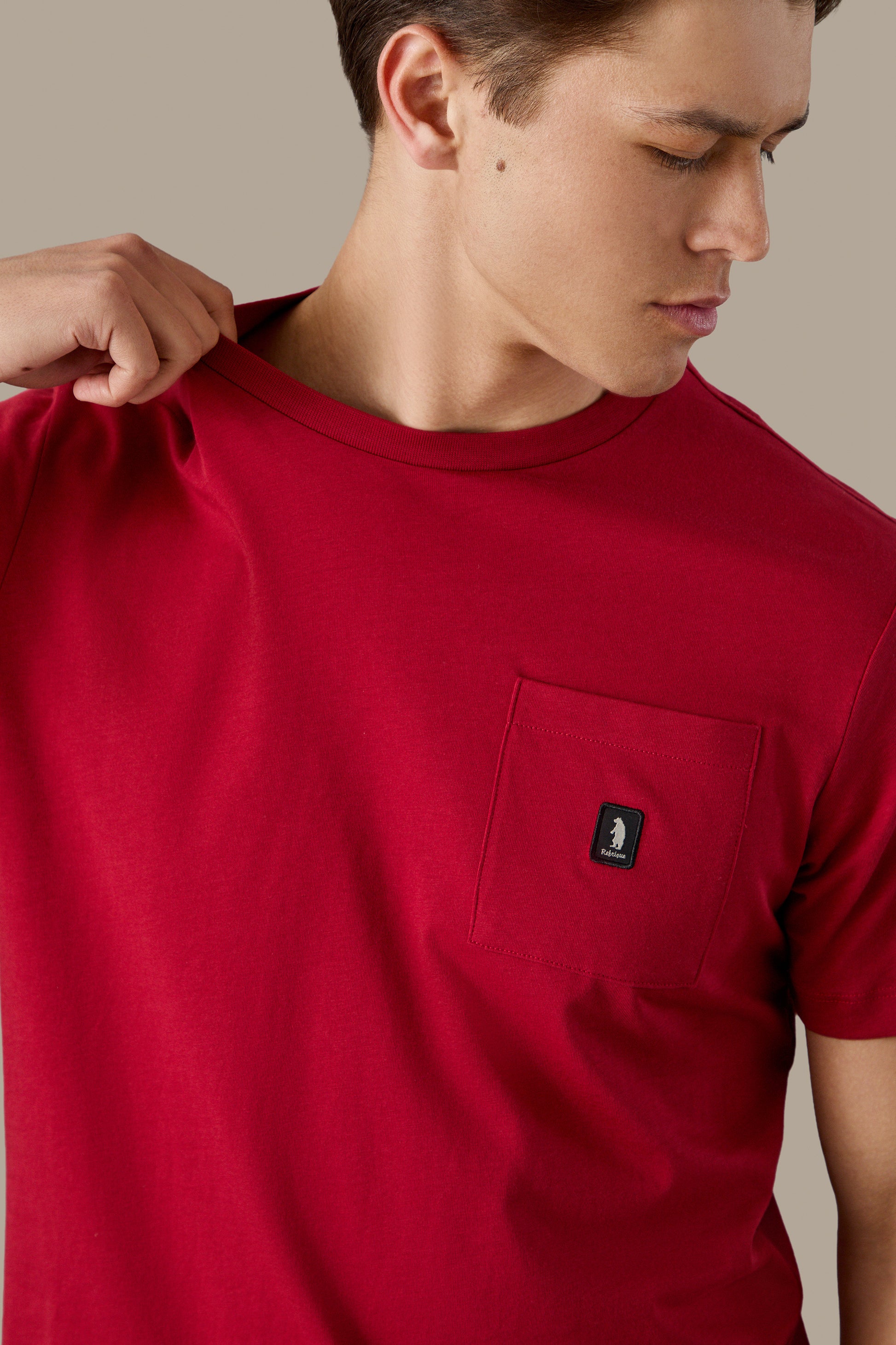 T-SHIRT UOMO T-SHIRT ICON POCKET BLACK | REFRIGUE
