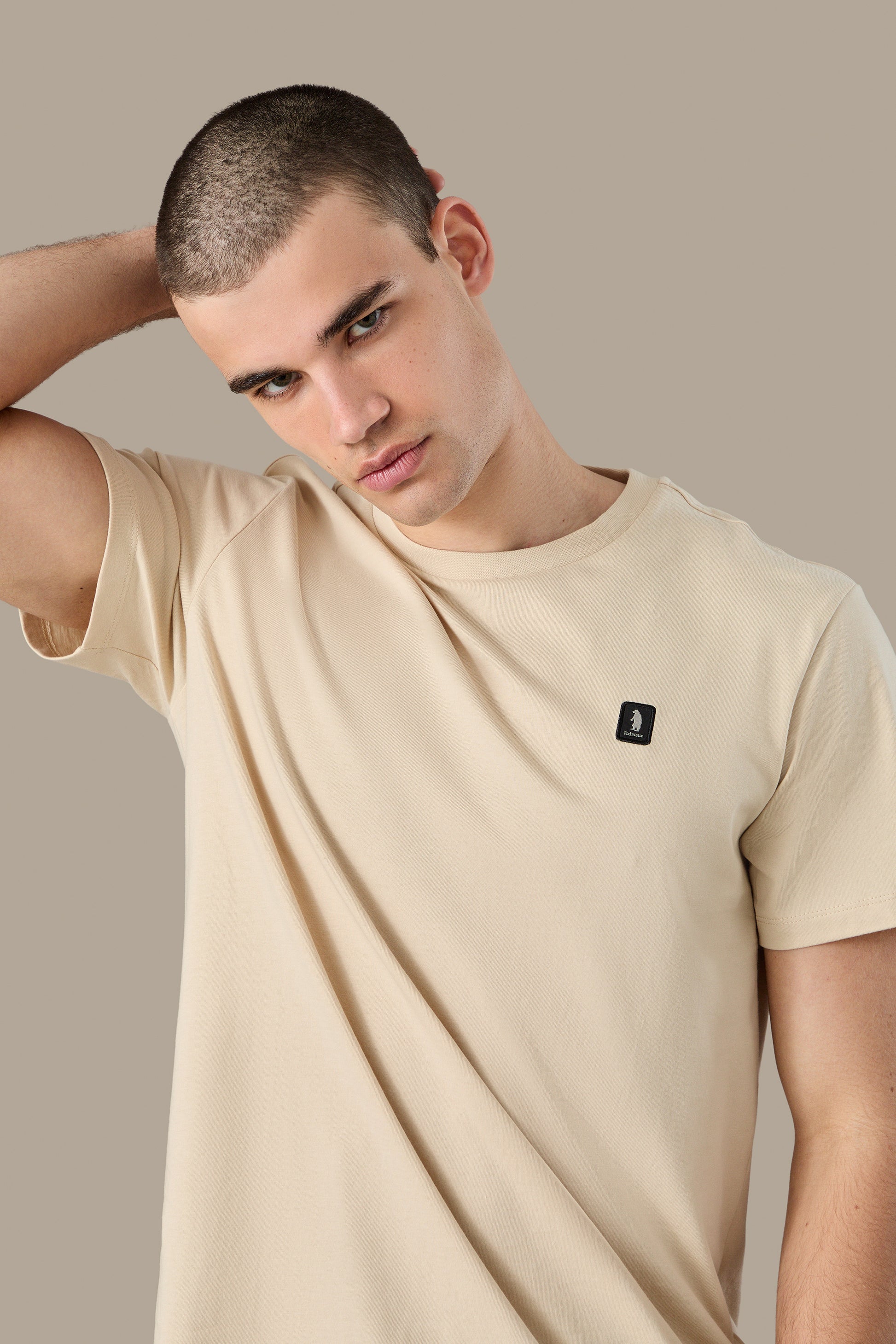 T-SHIRT UOMO T-SHIRT ICON PATCH BLACK | REFRIGUE

