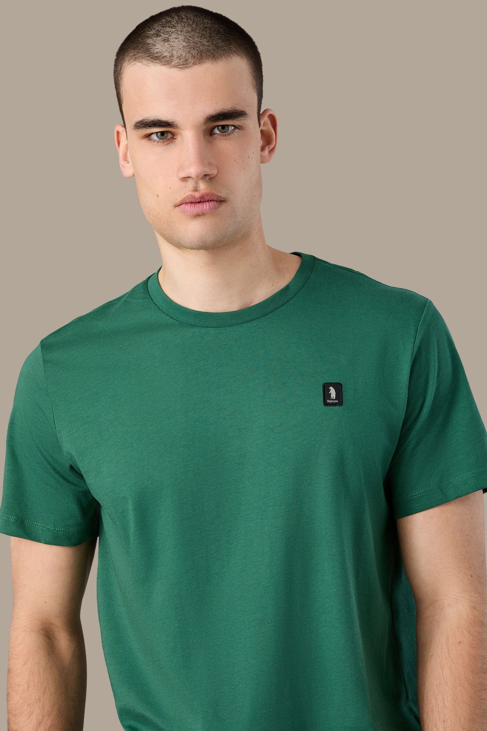 T-SHIRT UOMO T-SHIRT ICON PATCH BLACK | REFRIGUE
