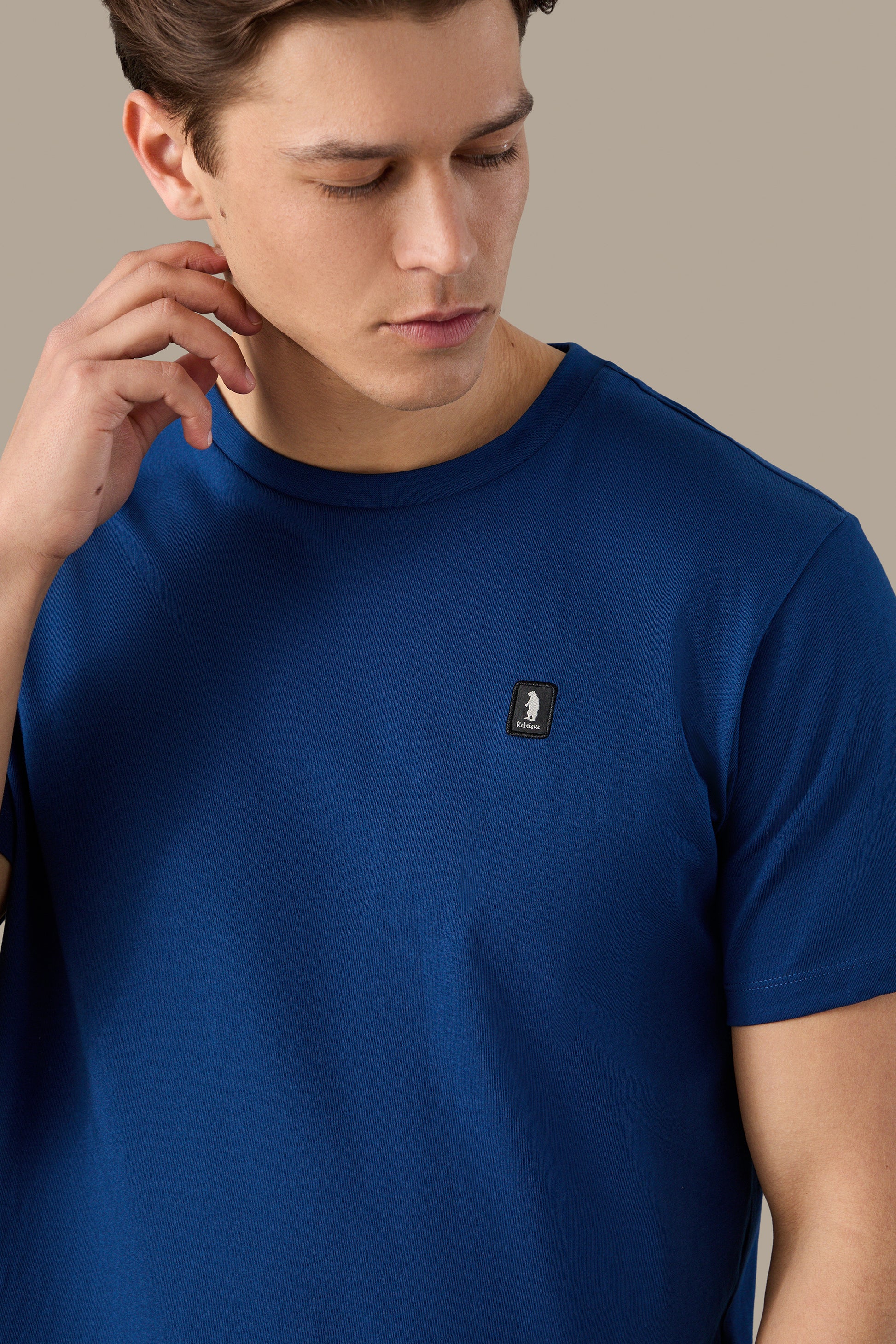 T-SHIRT UOMO T-SHIRT ICON PATCH BLACK | REFRIGUE
