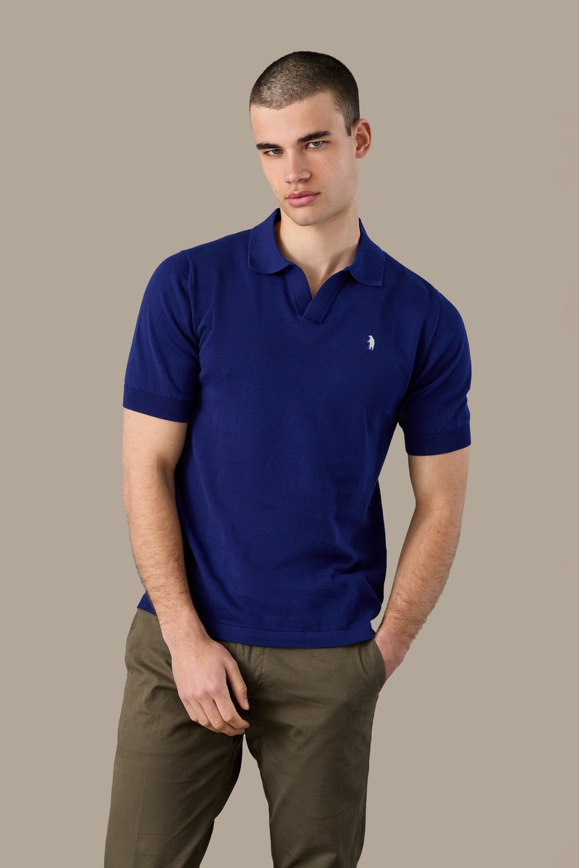 MAGLIA UOMO POLO KNIT V NECK WHITE | REFRIGUE
