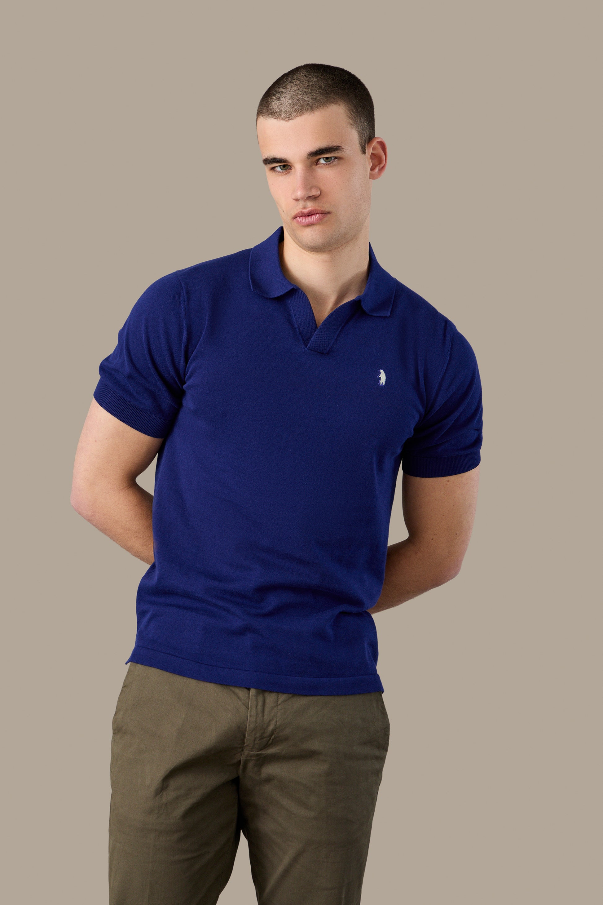 MAGLIA UOMO POLO KNIT V NECK WHITE | REFRIGUE
