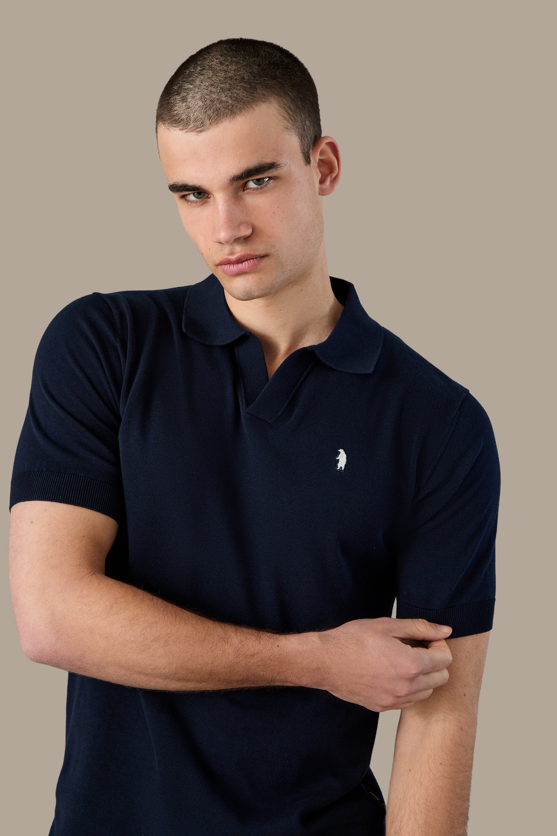 MAGLIA UOMO POLO KNIT V NECK WHITE | REFRIGUE
