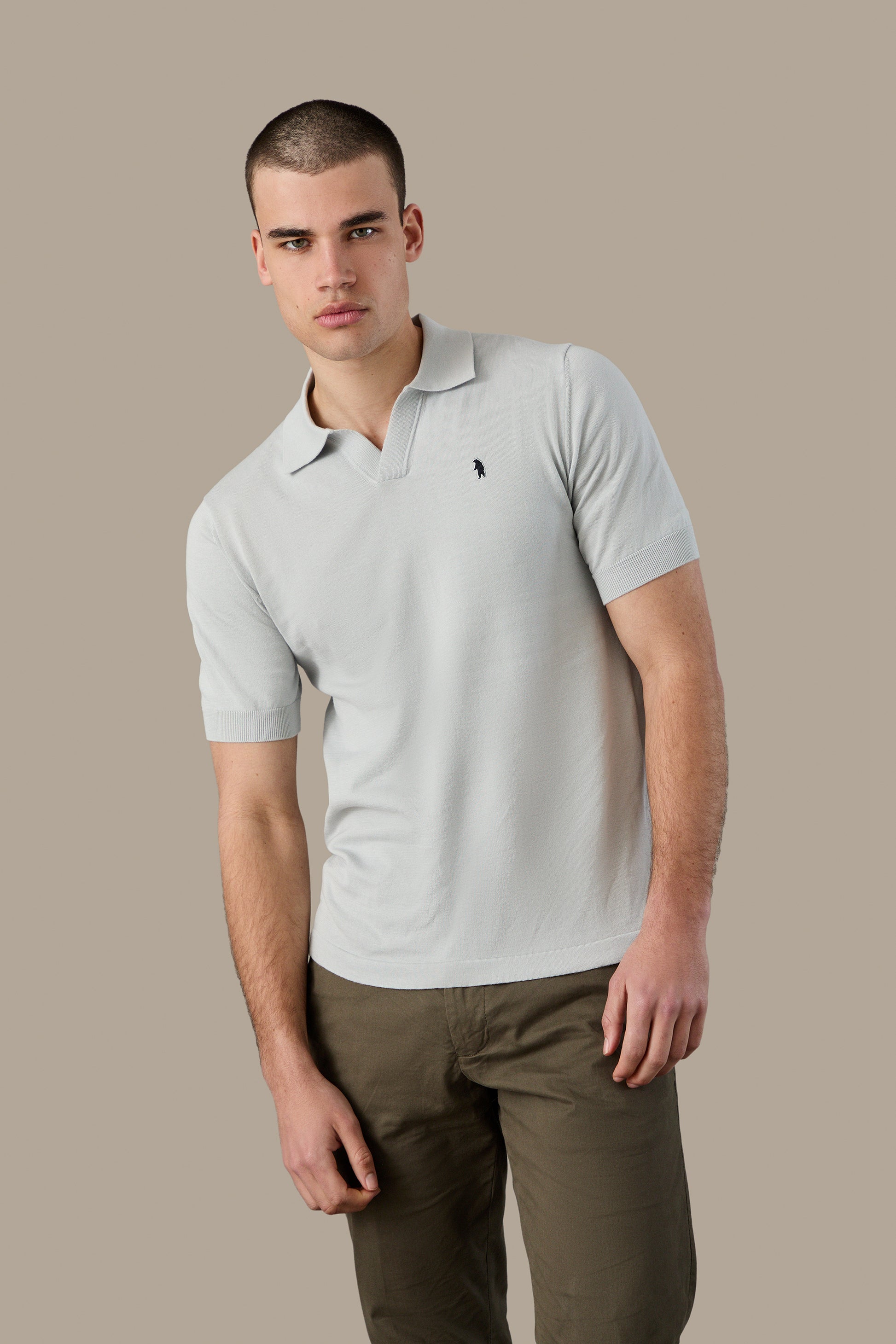 MAGLIA UOMO POLO KNIT V NECK WHITE | REFRIGUE
