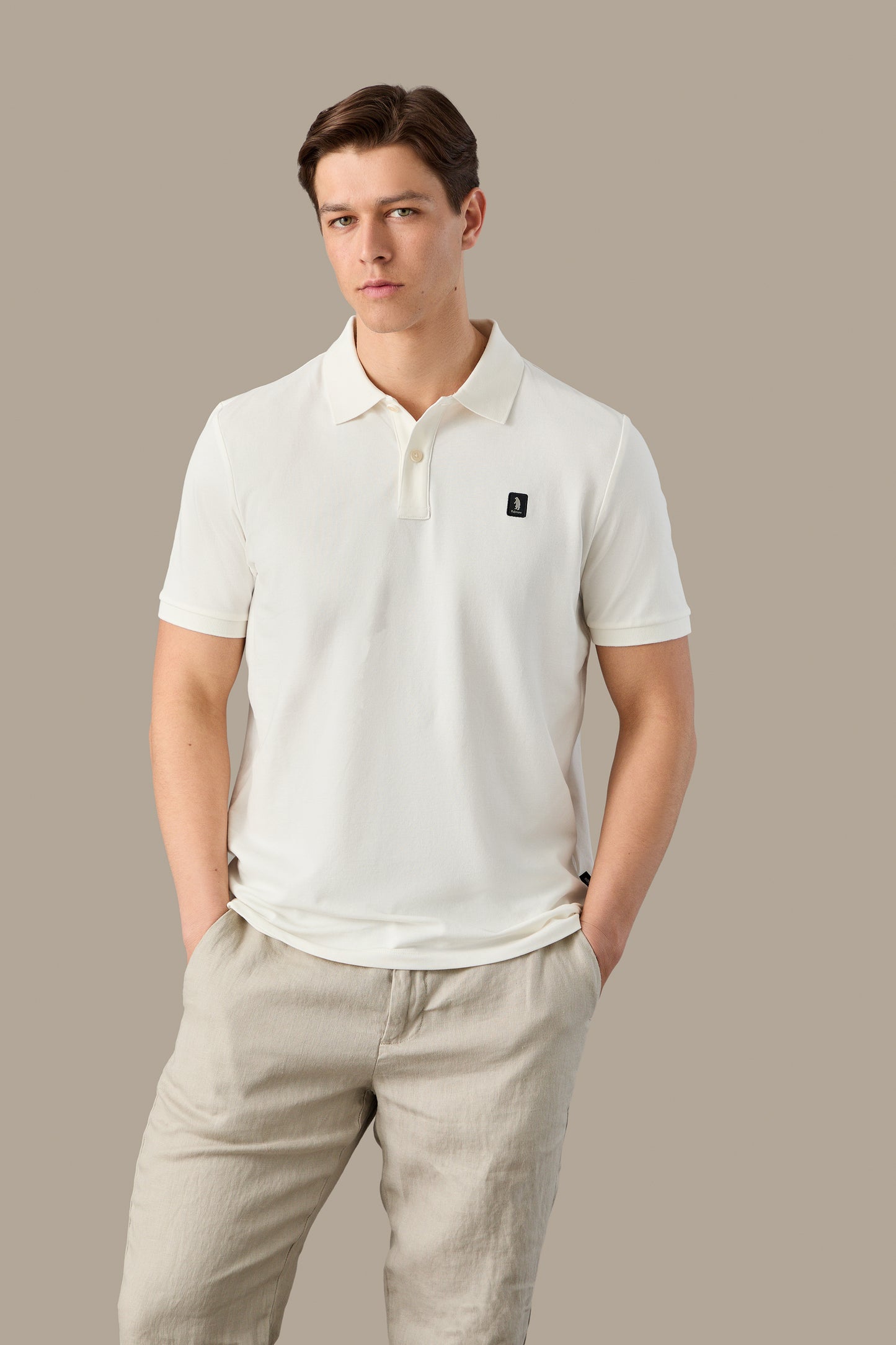 R5013M261_WHITE_01.jpg