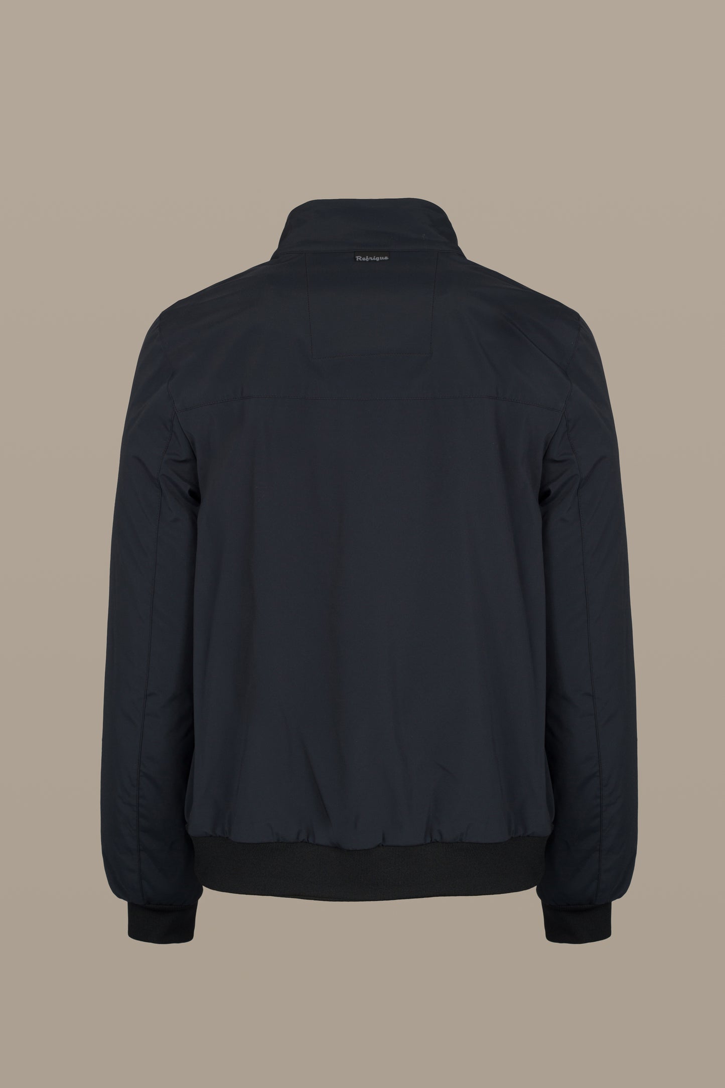 R57036M261_BLACK_14.jpg