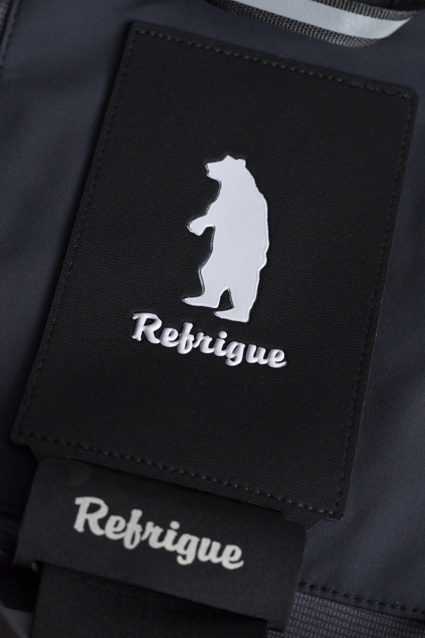 R57036M261_BLACK_20.jpg