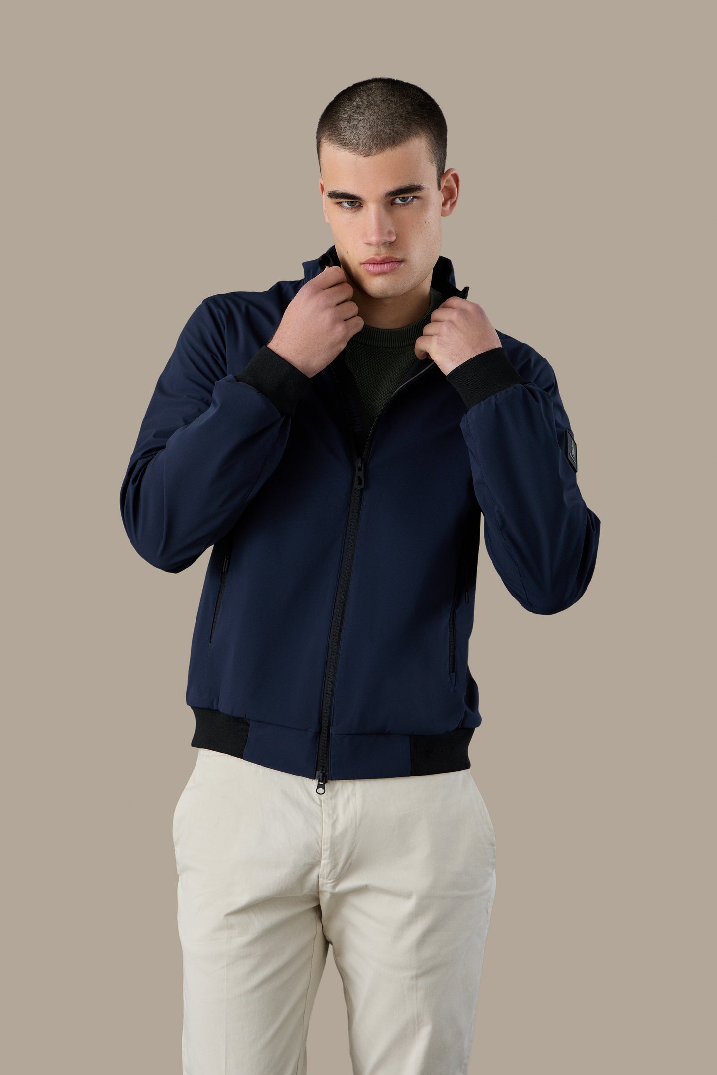 R57036M261_NAVY_02.jpg