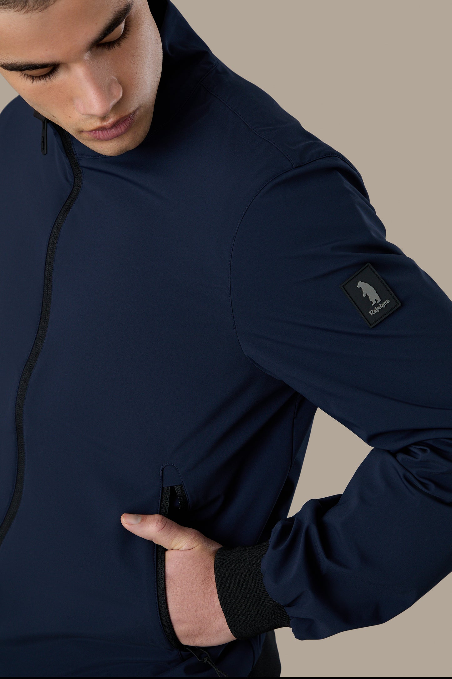 R57036M261_NAVY_08.jpg