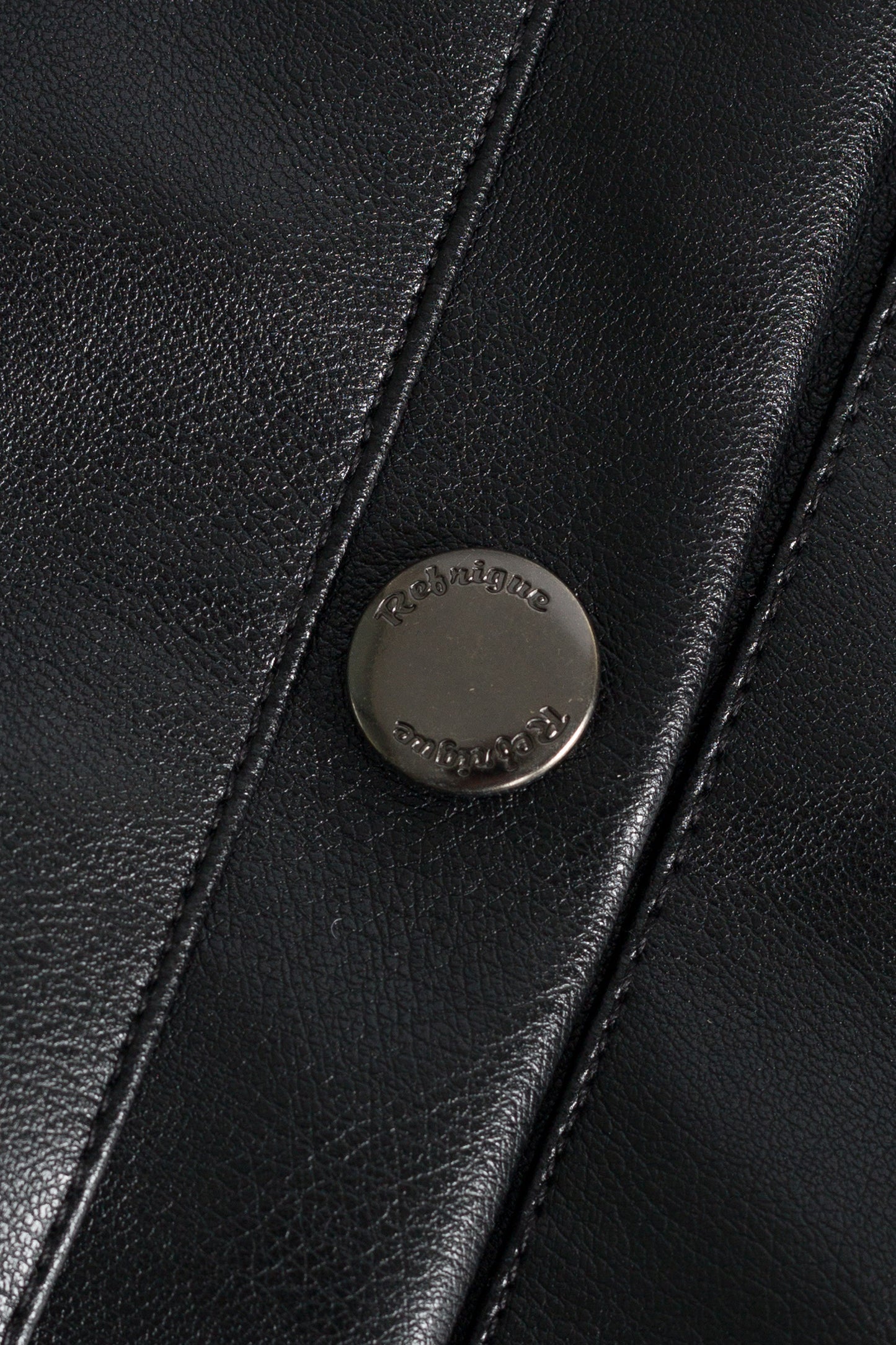 R57043M261_BLACK_18.jpg
